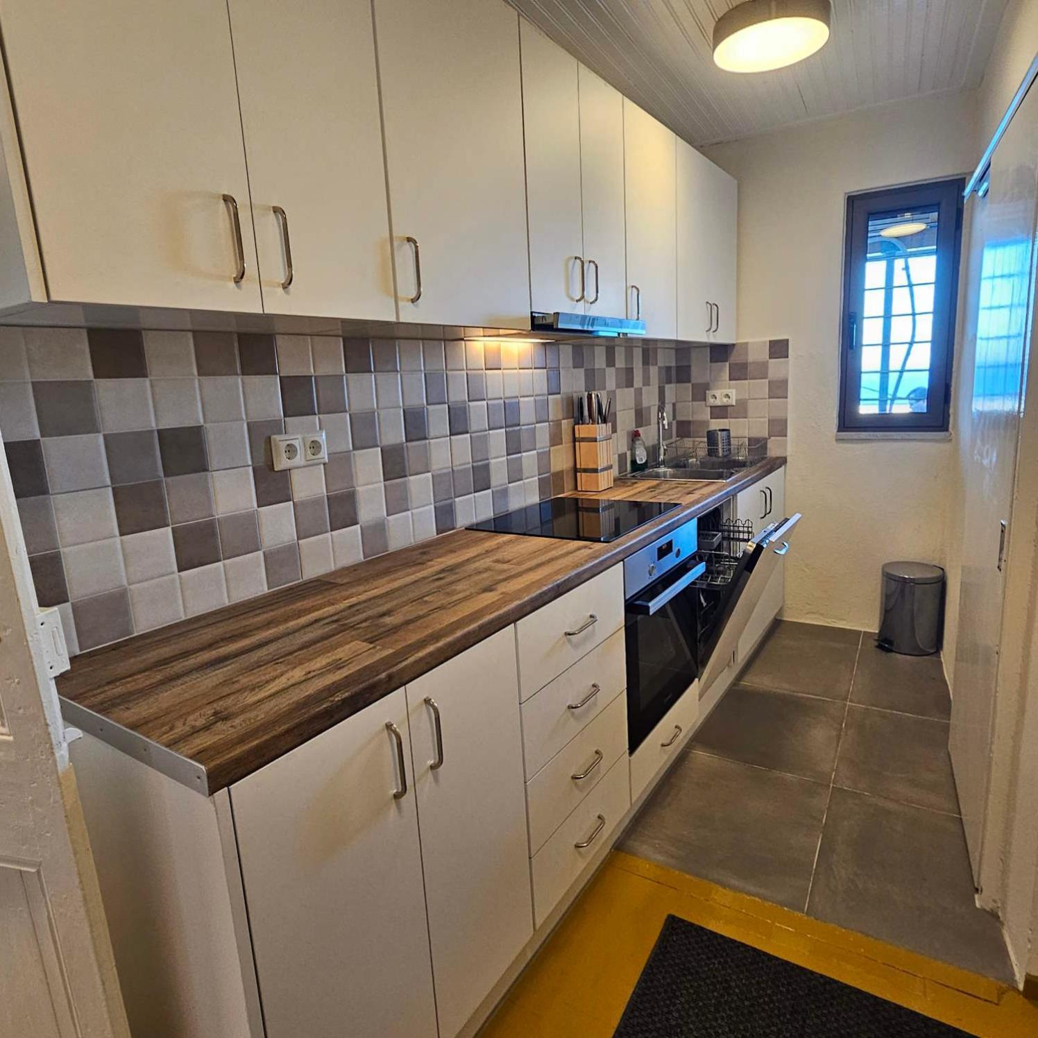 Charites: Terrace With Seaview - 100m To The Apartmán *